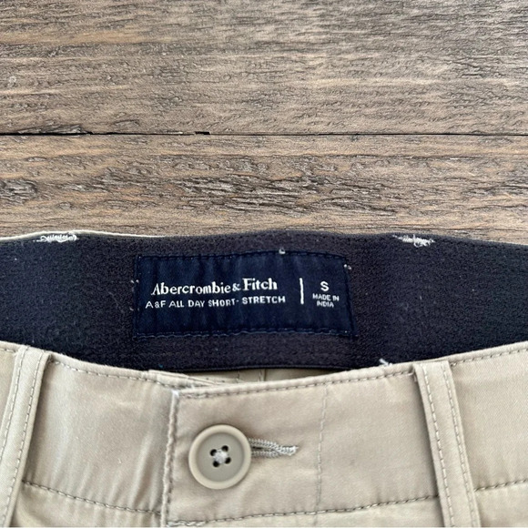 Abercrombie & Fitch Mens Small All Day Shorts Khaki Tan 5” Stretch Waist Beige S - Picture 2 of 5
